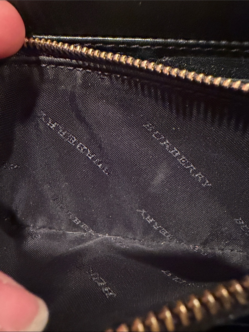 Burberry Black Textured Leather Zip Wallet with Gold Plate - Picture 5 of 8